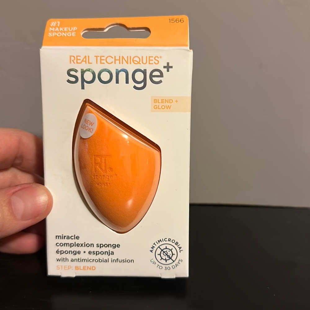 Real Techniques miracle complexion sponge
